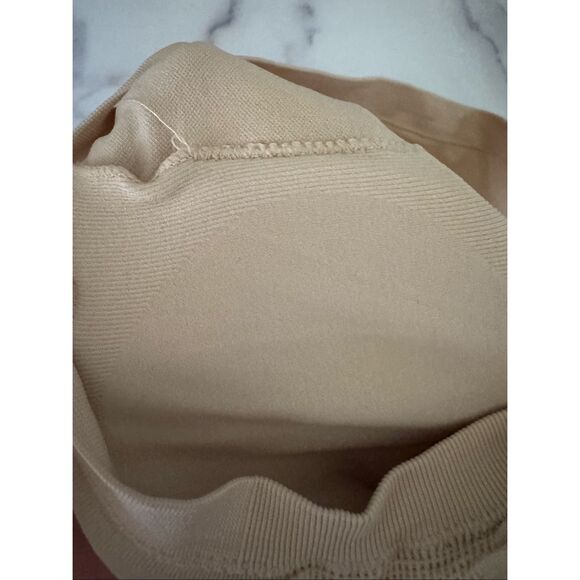 Saint Eve M/L tan bandeau padded excellent condition pullover strapless bra - Picture 5 of 5
